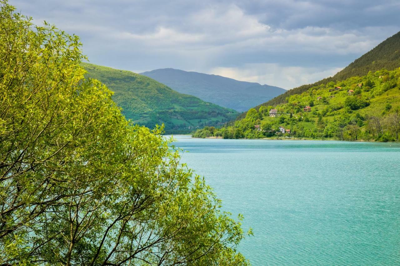 Forest Dream Lake House Jajce Ngoại thất bức ảnh